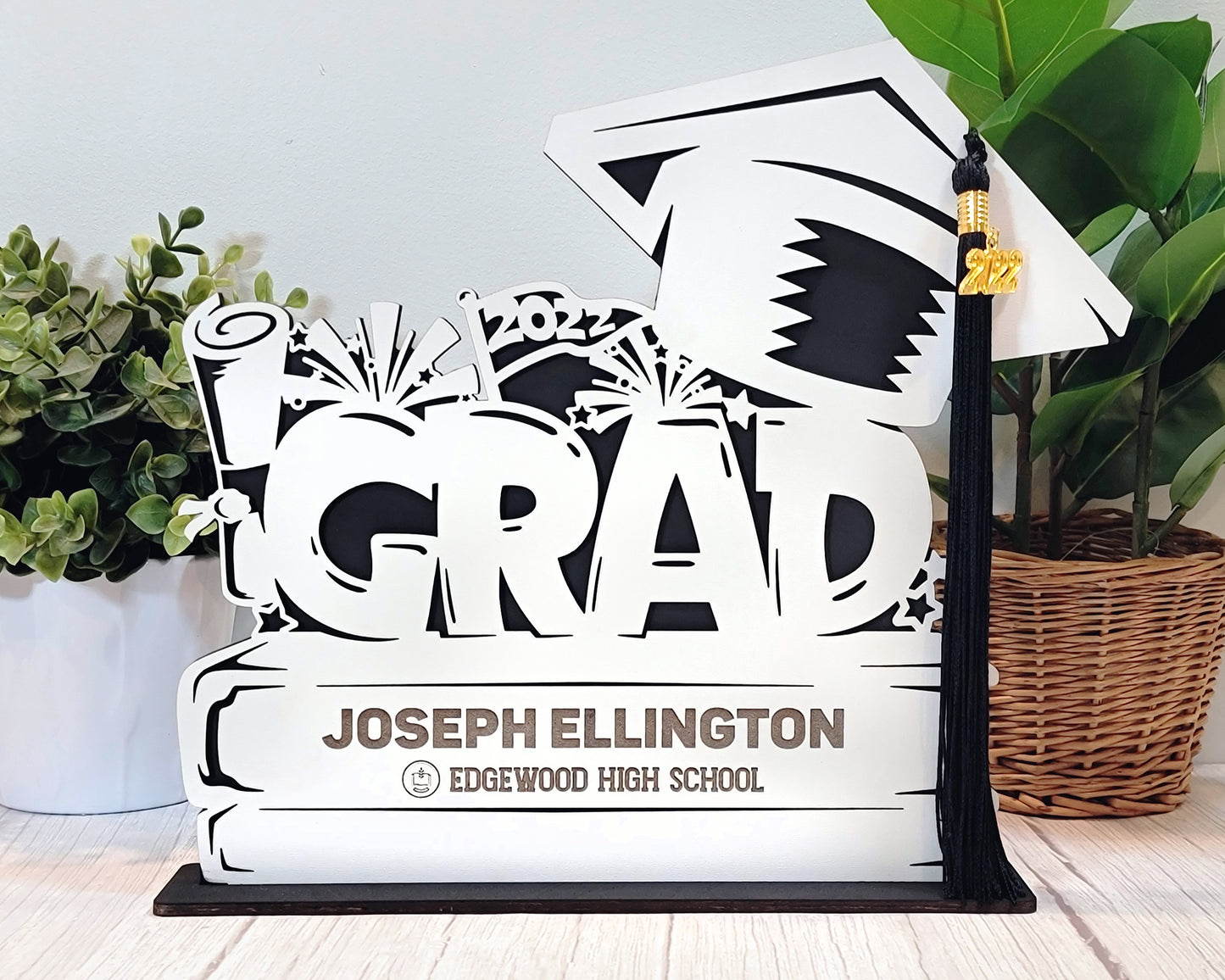 Grad Tassel Holder Sign